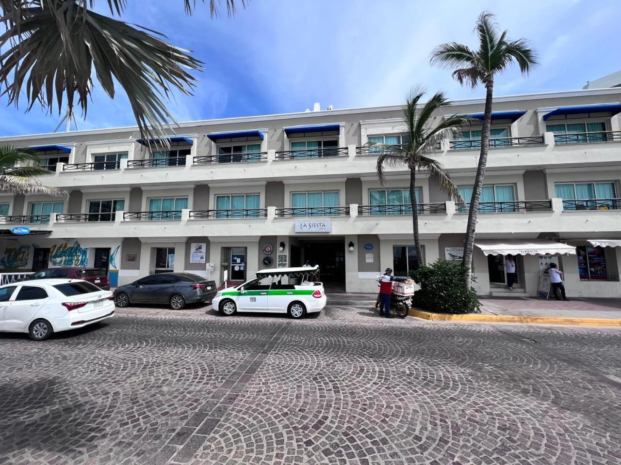 Hotel La Siesta Malecon Mazatlán Exterior foto