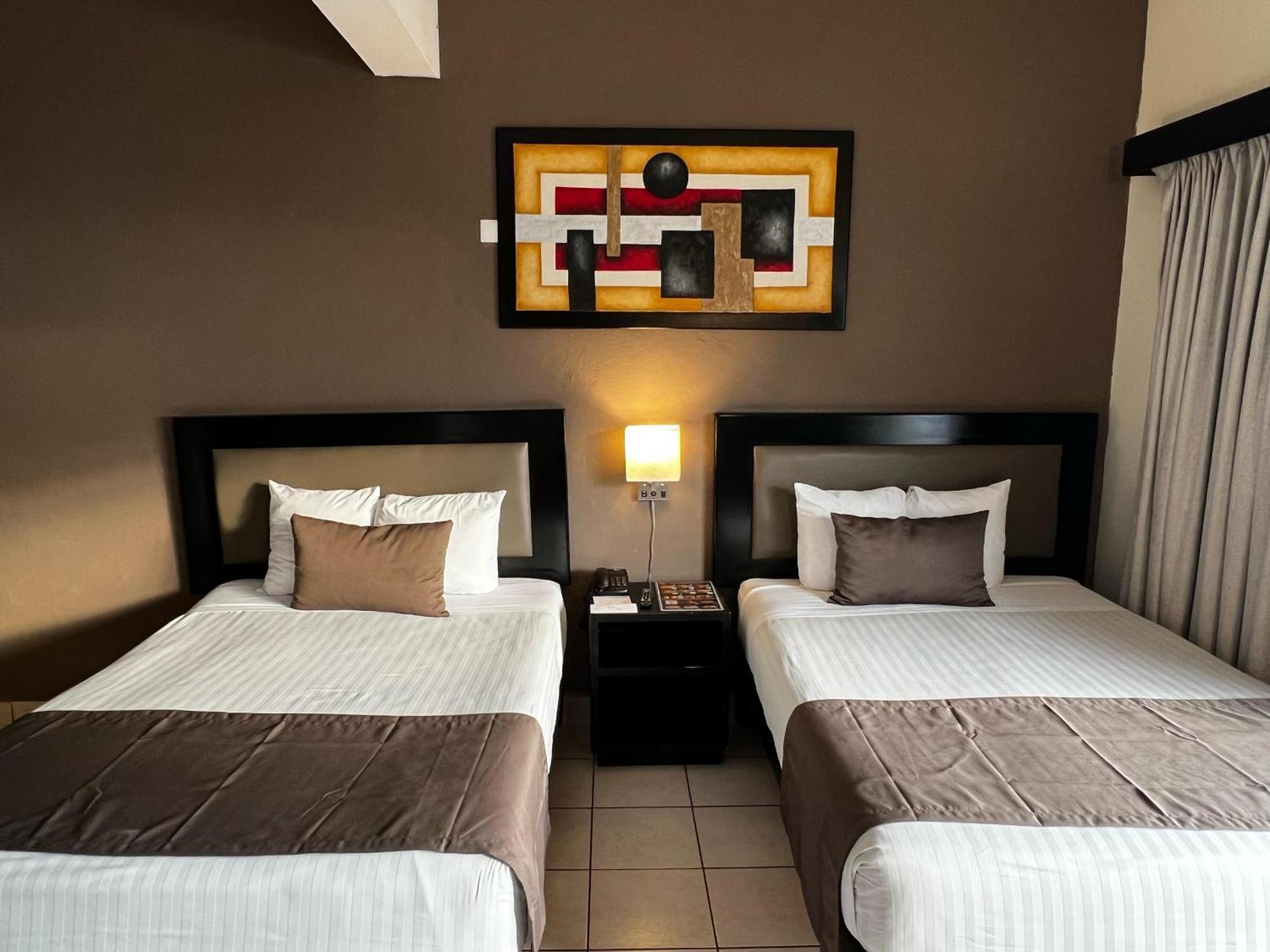 Hotel La Siesta Malecon Mazatlán Quarto foto
