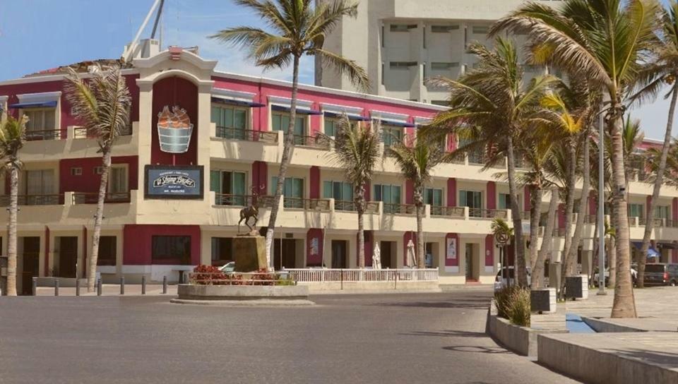 Hotel La Siesta Malecon Mazatlán Exterior foto